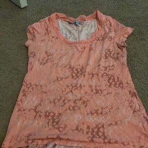 Jennifer Lopez orange t shirt